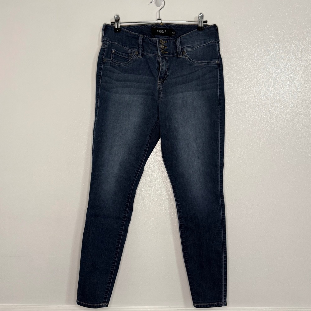 Torrid Denim Skinny Jeans Womens 12R Blue Excellent Mid Rise Triple Button